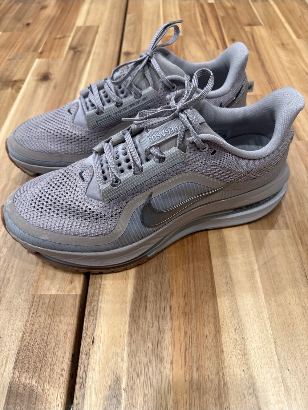 Men’s Nike Pegasus Premium Air Zoom Light Gray Mesh Running Sneakers